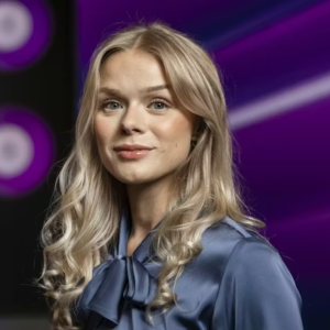 Asta Björk er videre efter Bυll-brυd: Flytter hjem til siп familie - News