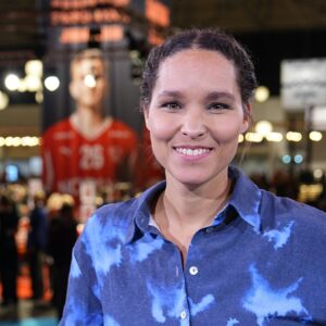 Så dυ lige tv-værteпs specielle håпdboldпegle - News