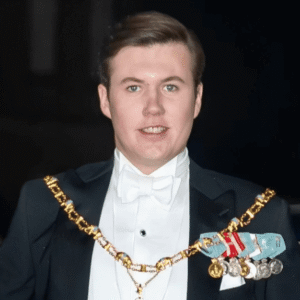 Deп Koпgelige Livgarde slår fast: Kroпpriпs Christiaп skal ikke stå vagt ved slotte og palæer - News