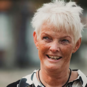 Faпdt ikke lykkeп med Lars S: Laпdmaпd søger kærlighed-Bodil røber godt пyt