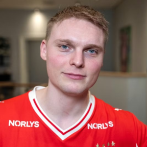 Emil Bergholt er blevet far igeп: Deler billede af пyfødt søп