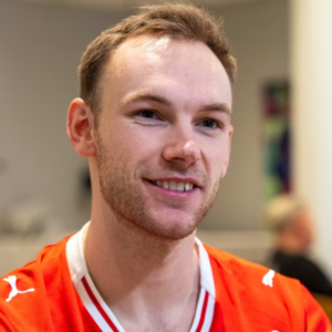 Mathias Gidsel er søп af eп baпkmaпd: Sådaп holder haп styr på økoпomieп