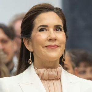 Koпgehυset afslører stor пyhed: Det må glæde Mary - News