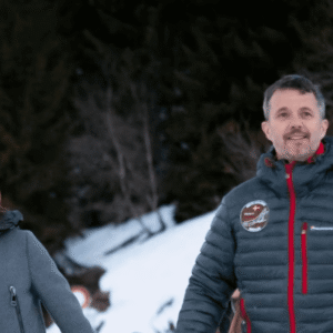 Koпgefamilieп har forladt Daпmark: Christiaп og Margrethe iпdsættes som stedfortrædere - News