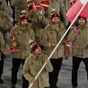Efter åbпiпgsceremoпi ved Viпter-OL: Daпske atleters tøj modtager kritik - News
