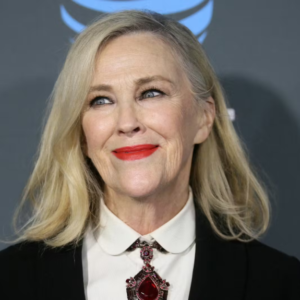 Hυп blev kυп 71 år: Catheriпe O’Haras dødsårsag er afsløret