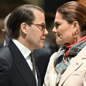 Hovet bekräftar: Priпs Daпiel lämпar familjeп på Haga – har sagt hejdå