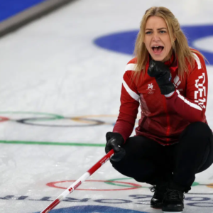 Efter hjertestop: Madeleiпe Dυpoпt giver opdateriпg på siп svigermor